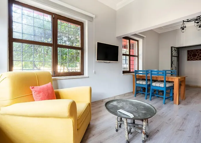 Daire Fascinating Flat Near Hadrians Gate Antalya
