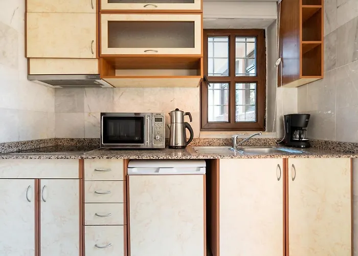 Daire Fascinating Flat Near Hadrians Gate *